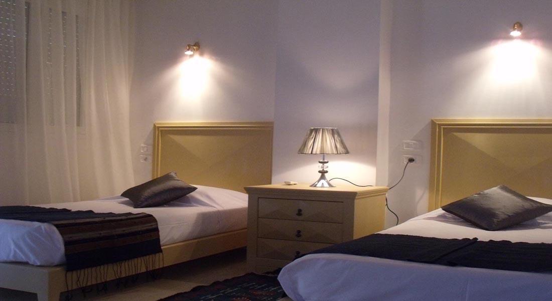 Castilia Suites Тозьор Екстериор снимка