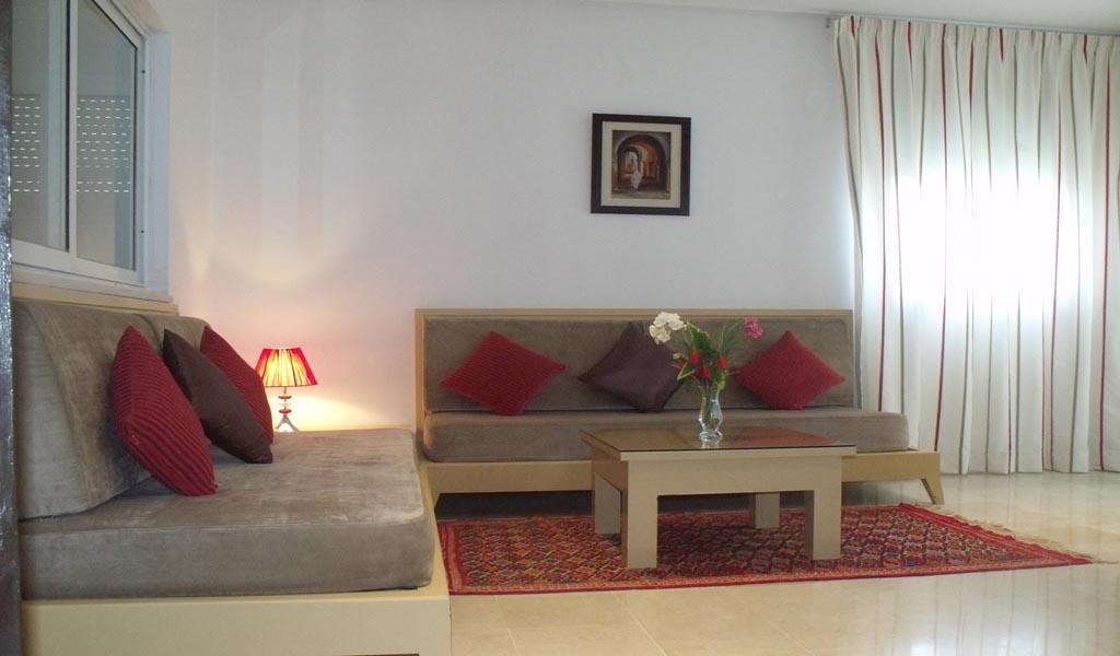 Castilia Suites Тозьор Екстериор снимка