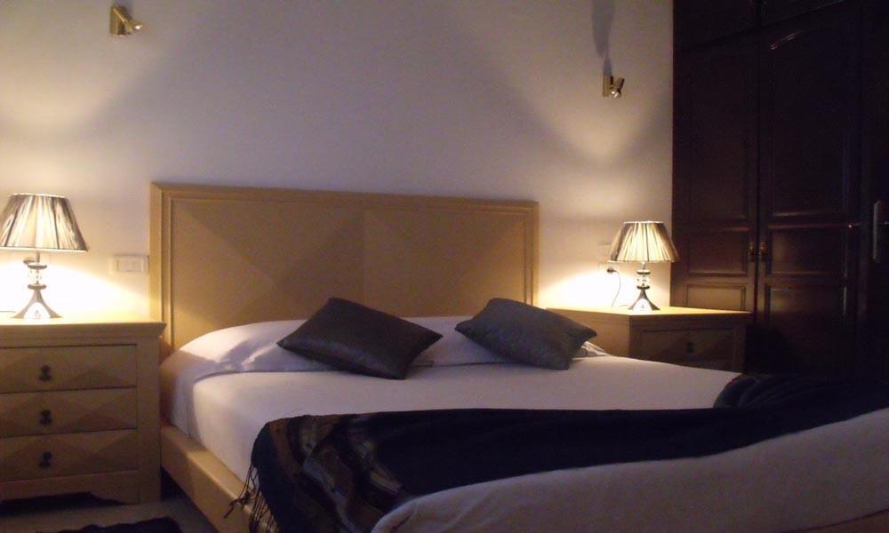 Castilia Suites Тозьор Екстериор снимка